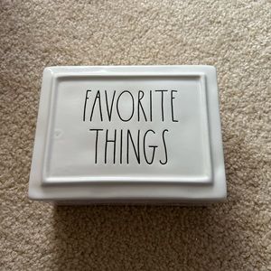 Rae Dunn Ceramic Trinket Box. “Favorite Things” EUC